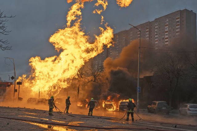 Nga hạ gục "mục tiêu tối thượng số 1 Ukraine", Kiev ra lệnh sơ tán - Nước nắm 19 vạn quân tức tốc tìm đến ông Putin - Ảnh 1