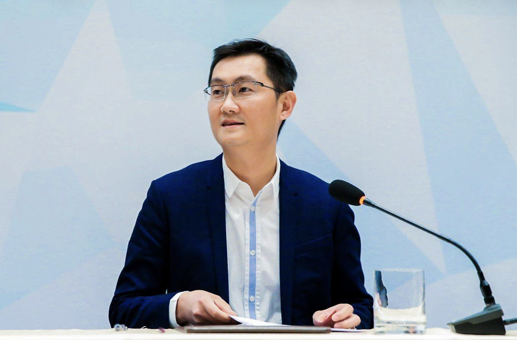 Sự thật bất ngờ về Top 10 tỷ phú giàu nhất Trung Quốc năm 2026: Không một ai làm giàu từ bất động sản, công nghệ và AI thắng thế - Ảnh 2