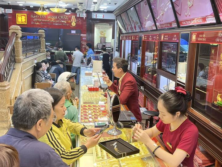 Giá vàng sắp tới sẽ tăng hay giảm? - Ảnh 1