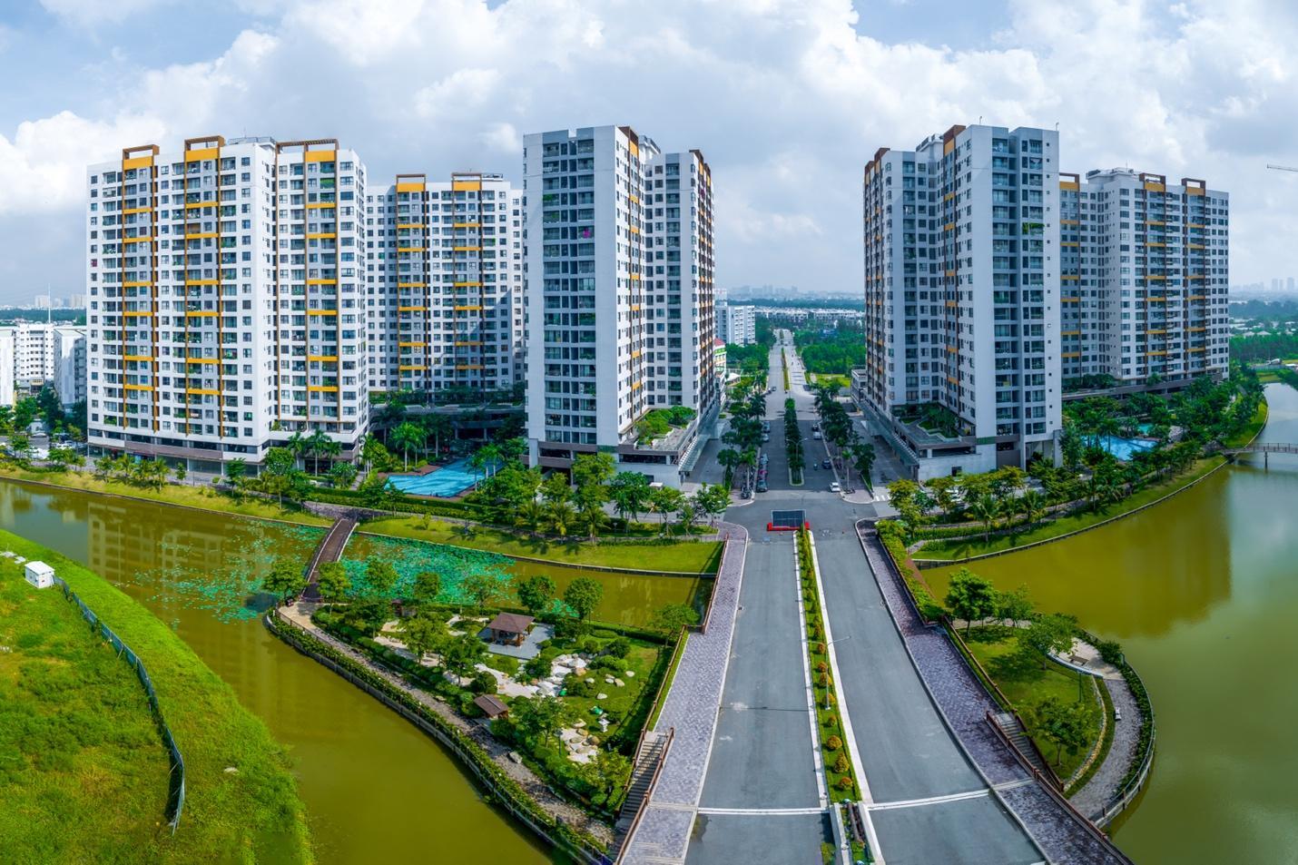 Cuộc đua thị phần bất động sản TP.HCM: Những "lão làng" đối mặt làn sóng đổ bộ của Vinhomes, Masterise, Sun Group - Ảnh 5