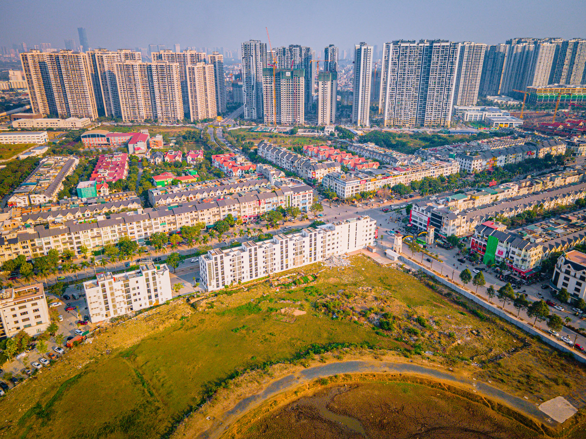 Chiến lược của 2 ông lớn bất động sản: Nơi có hơn 20 dự án, nơi là thánh địa du lịch – hạ tầng - Ảnh 5