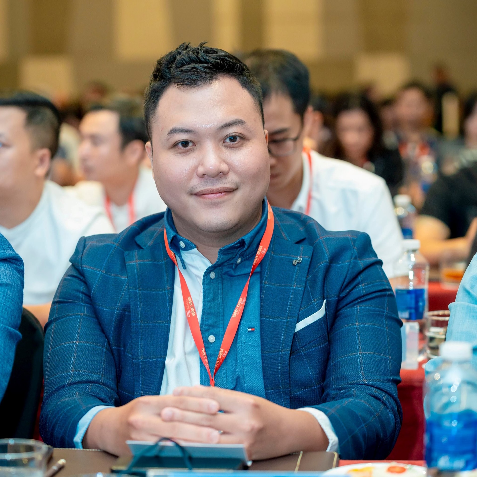 Vừa đóng hàng loạt điểm bán tại Việt Nam, đế chế kem 10.000 đồng Mixue lại rơi vào "thế gọng kìm" của 2 đồng hương Bingxue và Bingchun - Ảnh 1