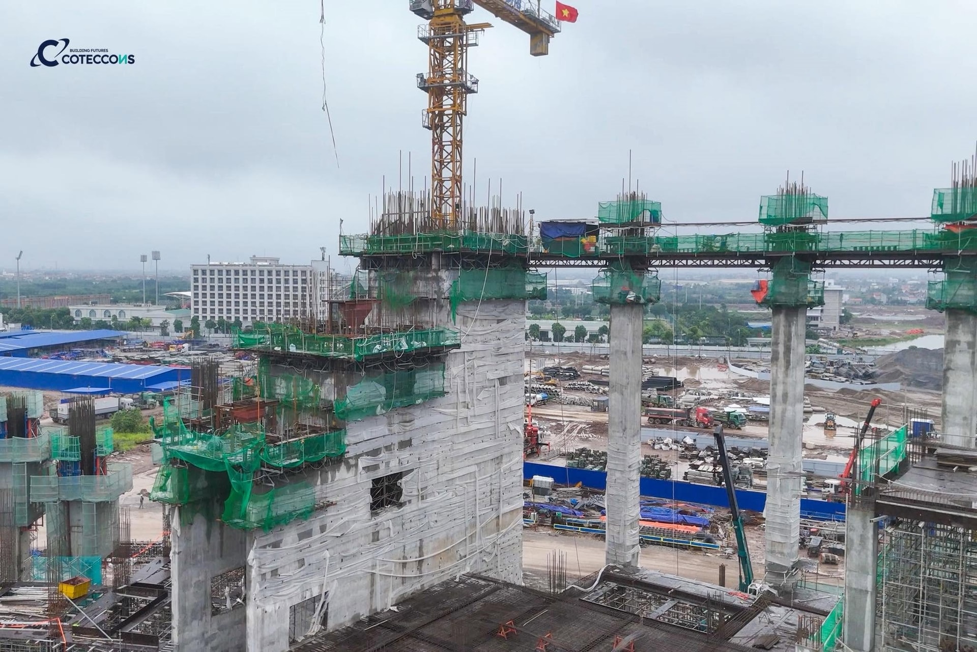 Lộ diện tiến độ siêu sân vận động lớn thứ 2 Việt Nam tại Hưng Yên: Hạ tầng vượt chuẩn FIFA, sở hữu công nghệ chưa từng có tại Việt Nam - Ảnh 2