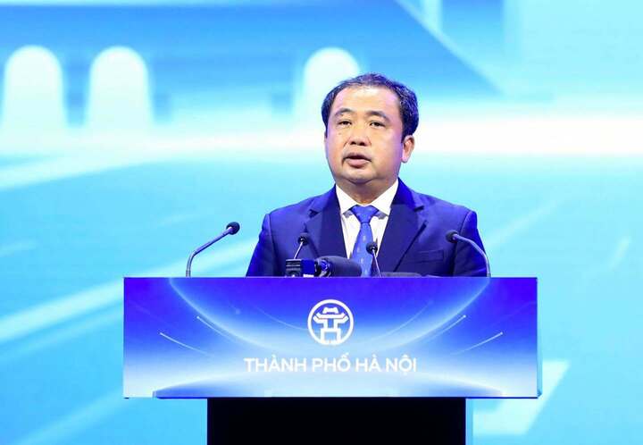 Bí thư Hà Nội: Mọi dự án đều phải trả lời câu hỏi người dân được hưởng gì