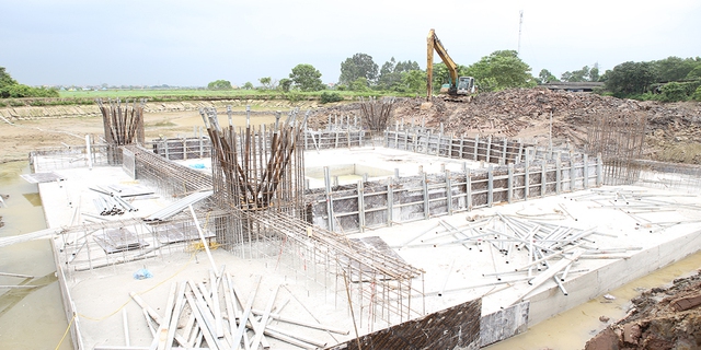 Cắm thành công 1.177 cột thép nặng 139.000 tấn, Việt Nam hoàn thành nhiệm vụ lớn chưa từng có trong lịch sử - Ảnh 1