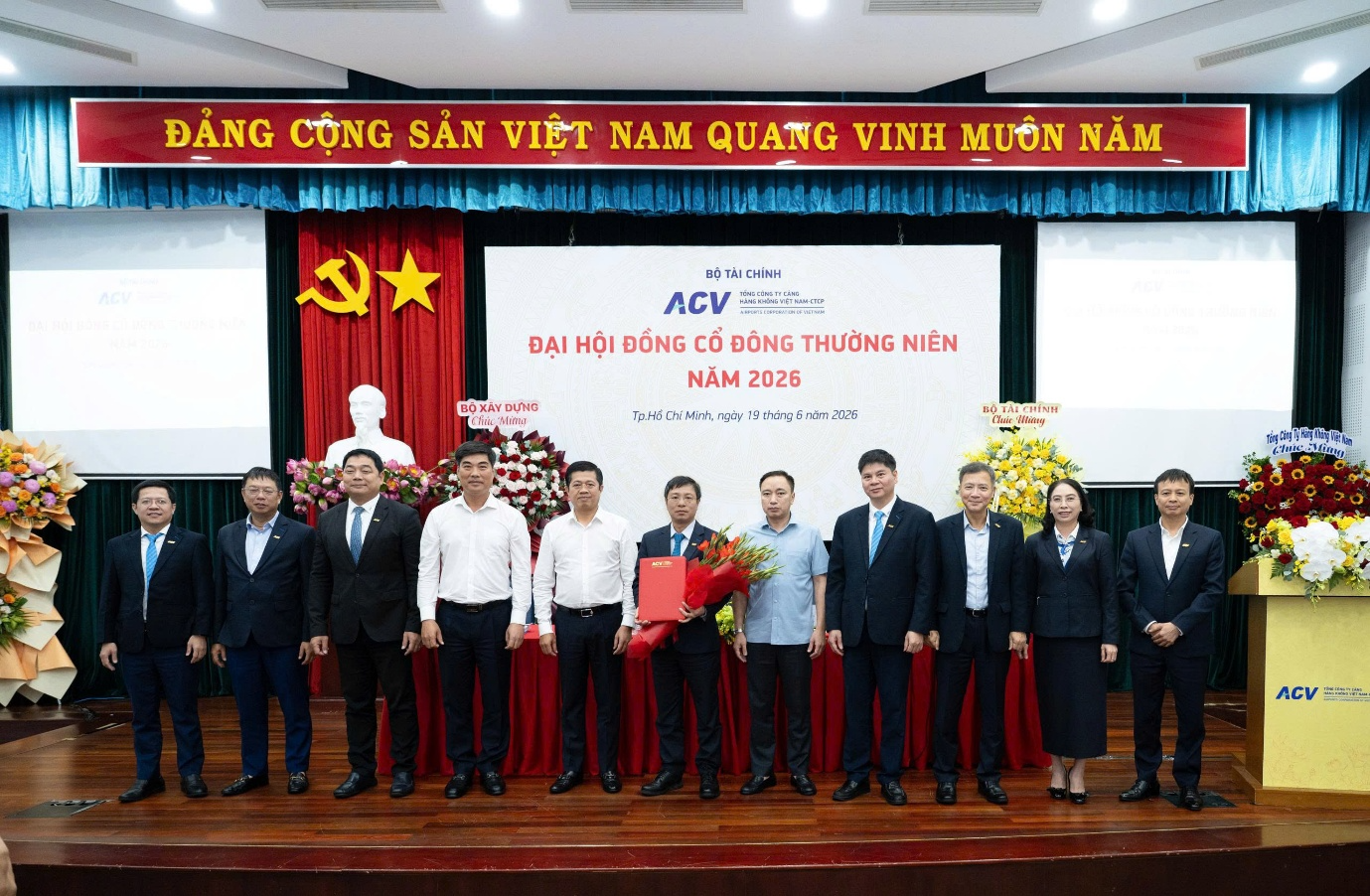 ACV có Chủ tịch HĐQT mới, mục tiêu lợi nhuận năm giảm 40% - Ảnh 1
