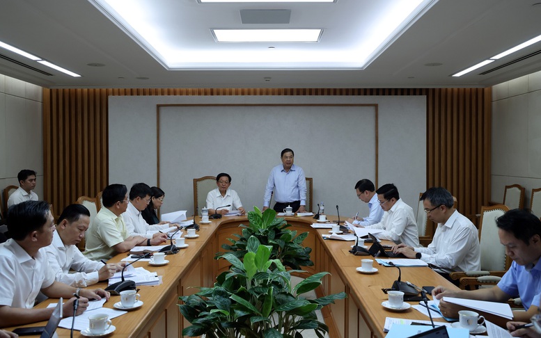 Hai Phó Thủ tướng chỉ đạo xử lý dứt điểm khó khăn, vướng mắc trong giải phóng mặt bằng các dự án phục vụ APEC 2027 - Ảnh 1
