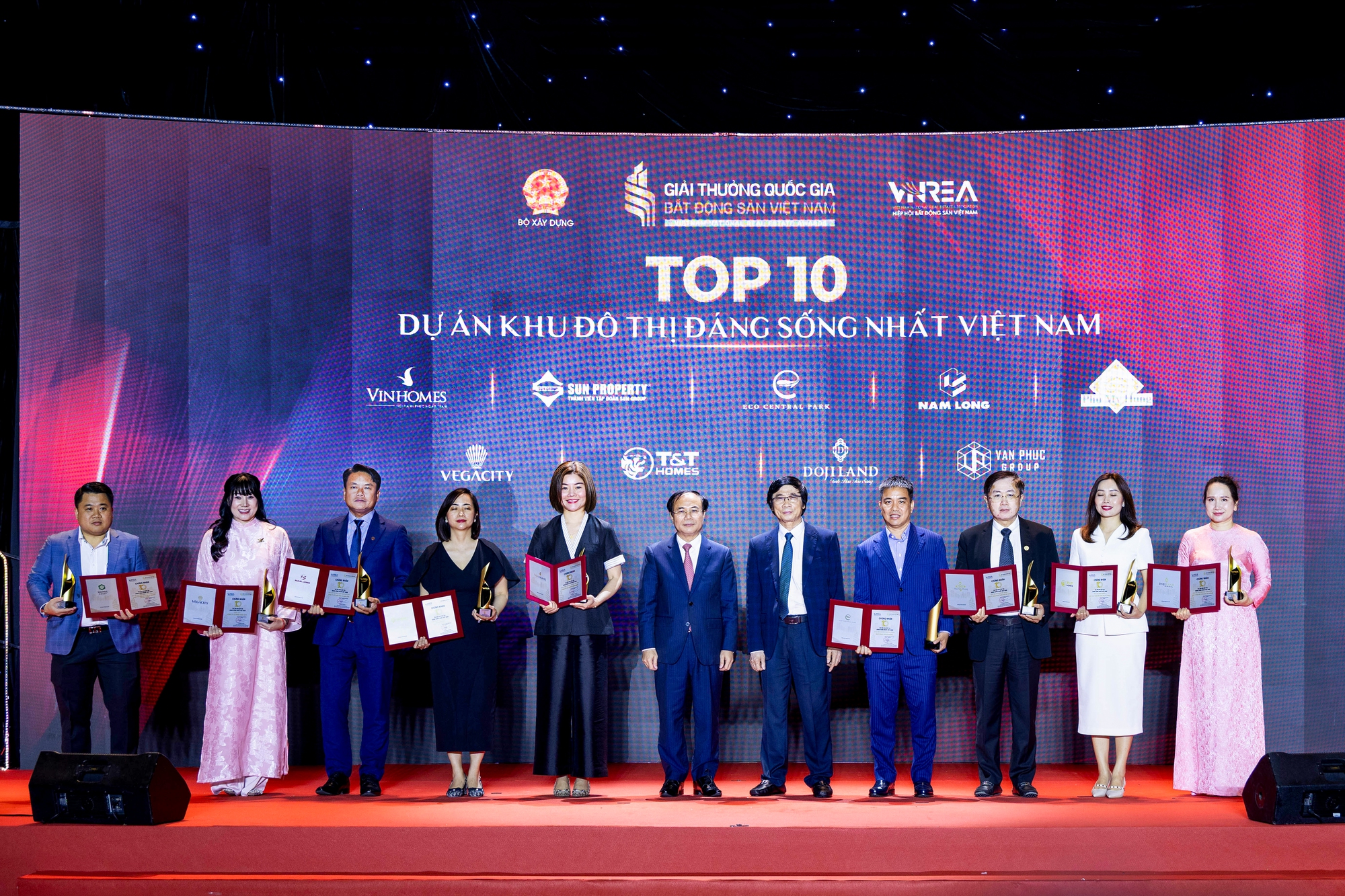 Waterpoint được vinh danh Top 10 khu đô thị đáng sống nhất Việt Nam - Ảnh 1