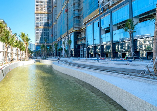 Dự án hàng hiệu Noble Crystal Tay Ho WorldHotels Residences tăng tốc về đích, dự kiến bàn giao từ Quý 1/2027 - Ảnh 3