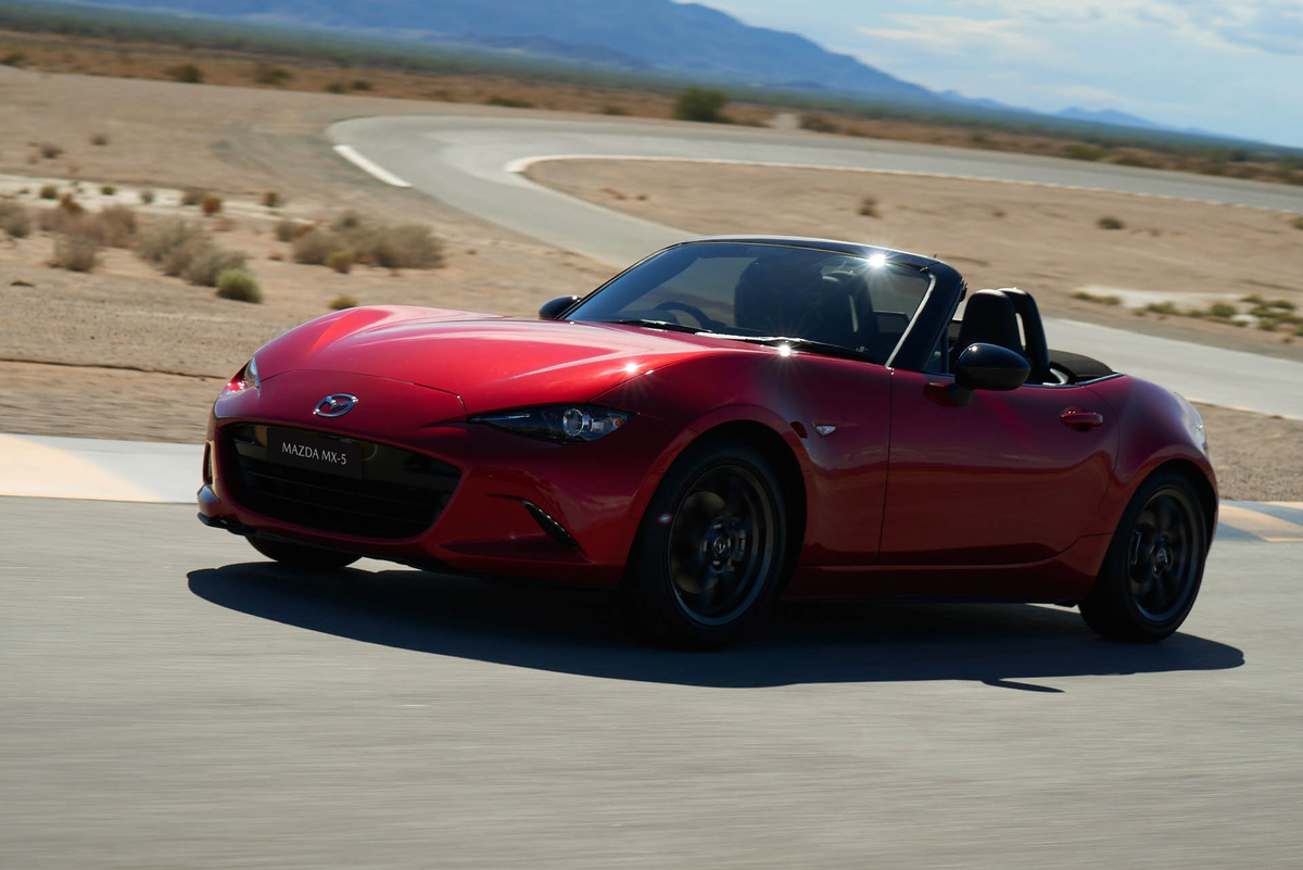 Mazda MX-5 giá 1,339 tỷ đồng, có cả mui mềm và mui cứng cho ‘dân chơi’ Việt - Ảnh 10