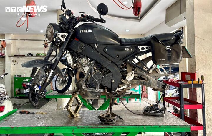 Khách chịu chi tiền bảo dưỡng xe chạy xăng E10, thợ sửa xe hốt bạc - Ảnh 2