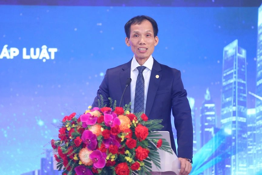 Thế giới cũng "choáng váng" khi biết: Người Việt lao động quần quật 30 năm, nhịn ăn uống...mới có thể mua 1 căn nhà giá trung bình - Ảnh 1