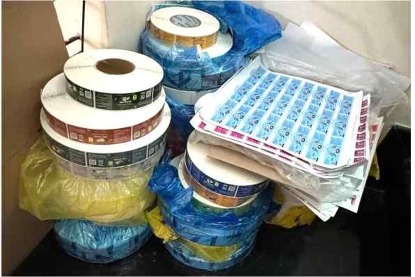 Cận cảnh kho hàng hơn 15 tấn của kiều nữ Vũ Thùy Trang bị khám xét khẩn cấp - Ảnh 7