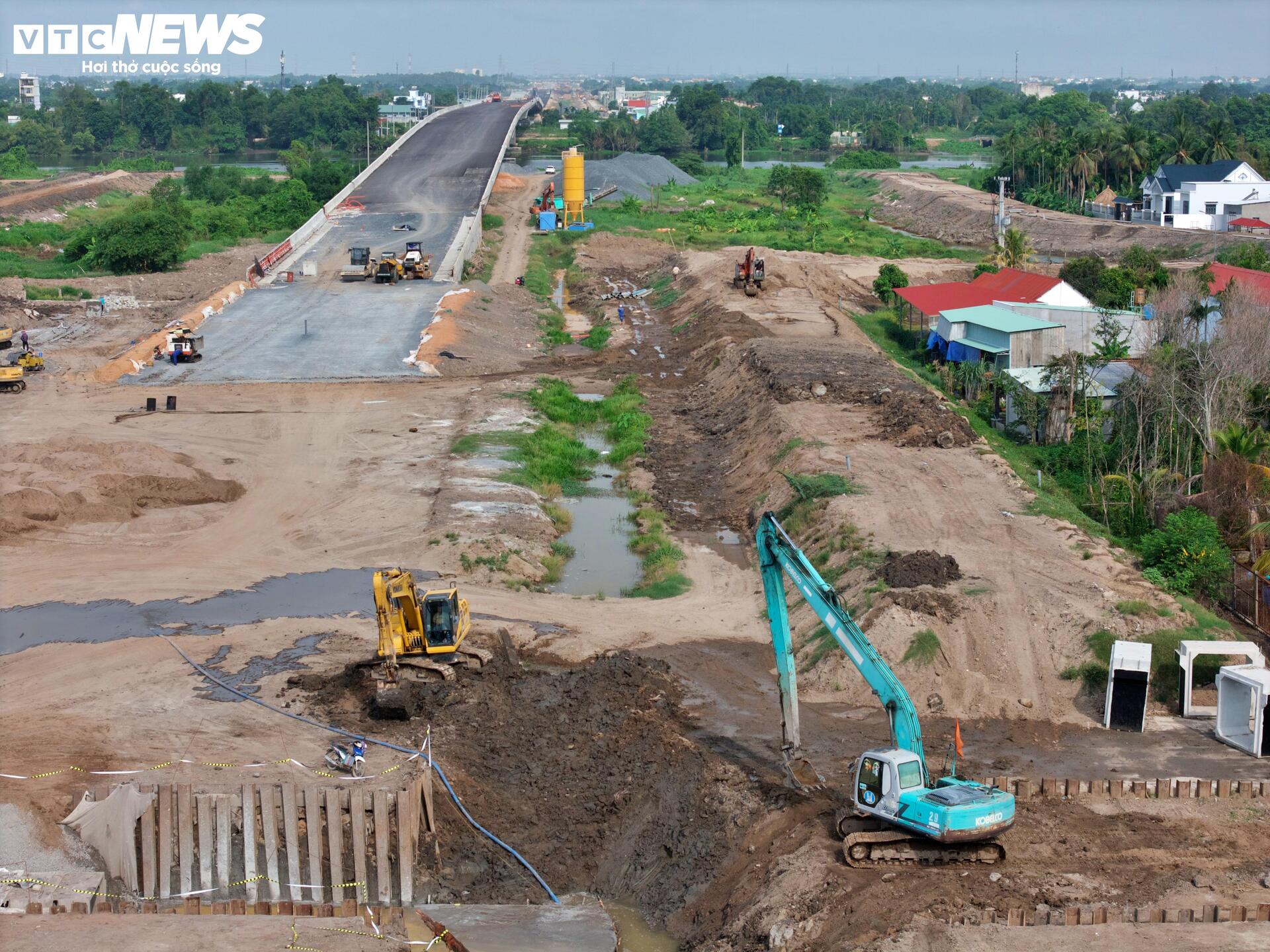 Cận cảnh Vành đai 3 qua khu vực Bình Dương sau gần 3 năm triển khai - Ảnh 10
