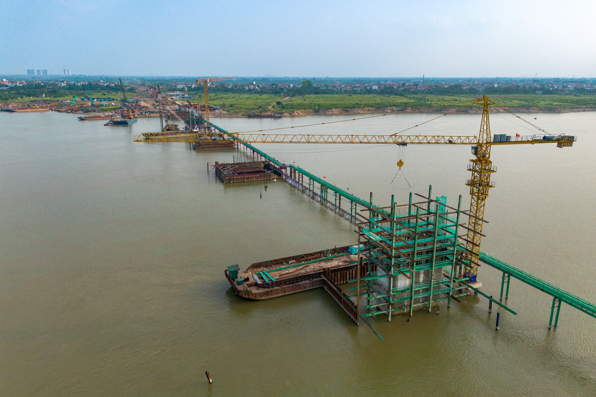 Ngắm cầu gần 10.000 tỷ xây nhanh bậc nhất Hà Nội, dự kiến hoàn thành trong chưa đầy 2 năm, kết nối đại đô thị của Vinhomes và Sun Group - Ảnh 9