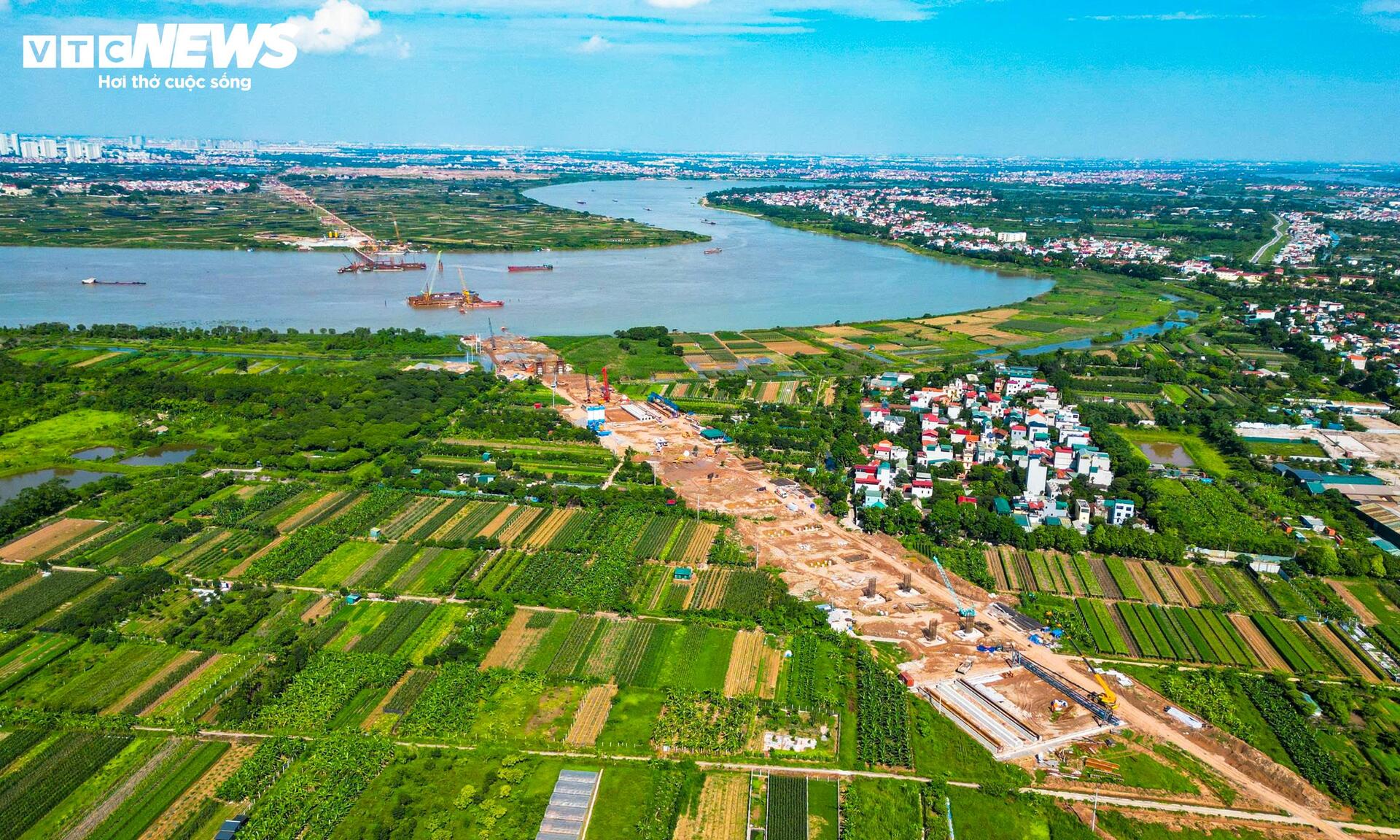 Toàn cảnh công trường cầu dây văng gần 12.000 tỷ đồng nối Hà Nội và Hưng Yên - Ảnh 10