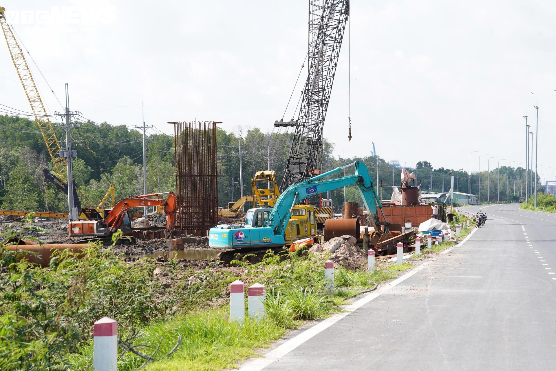 Diện mạo cầu nghìn tỷ nối TP.HCM với Đồng Nai sau 3 năm thi công - Ảnh 13