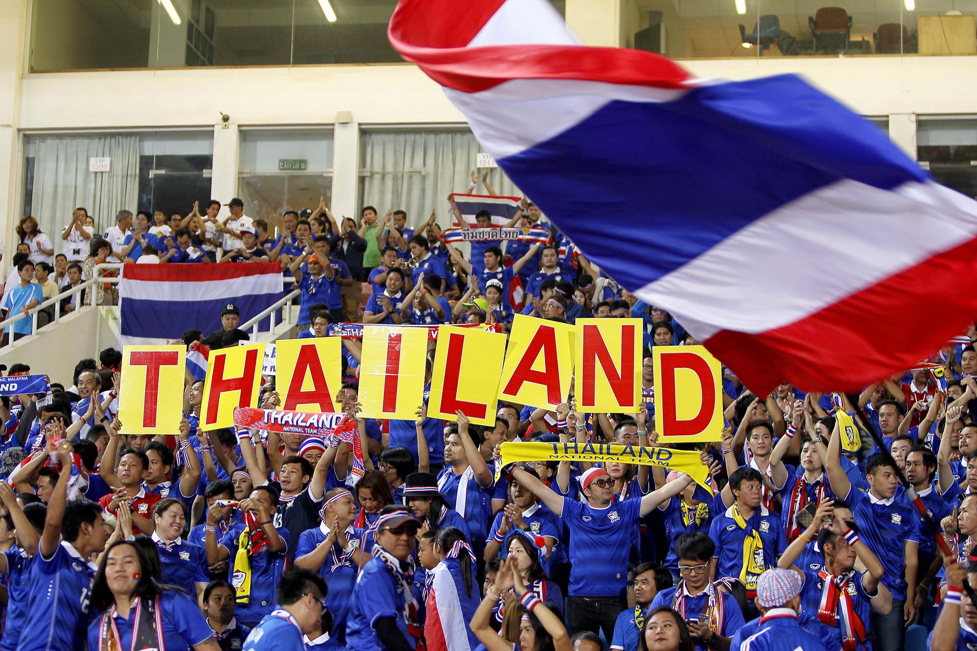 CĐV Thái Lan nguy cơ không được xem World Cup 2026: FIFA hét giá bản quyền gần gấp 3 lần Việt Nam - Ảnh 2