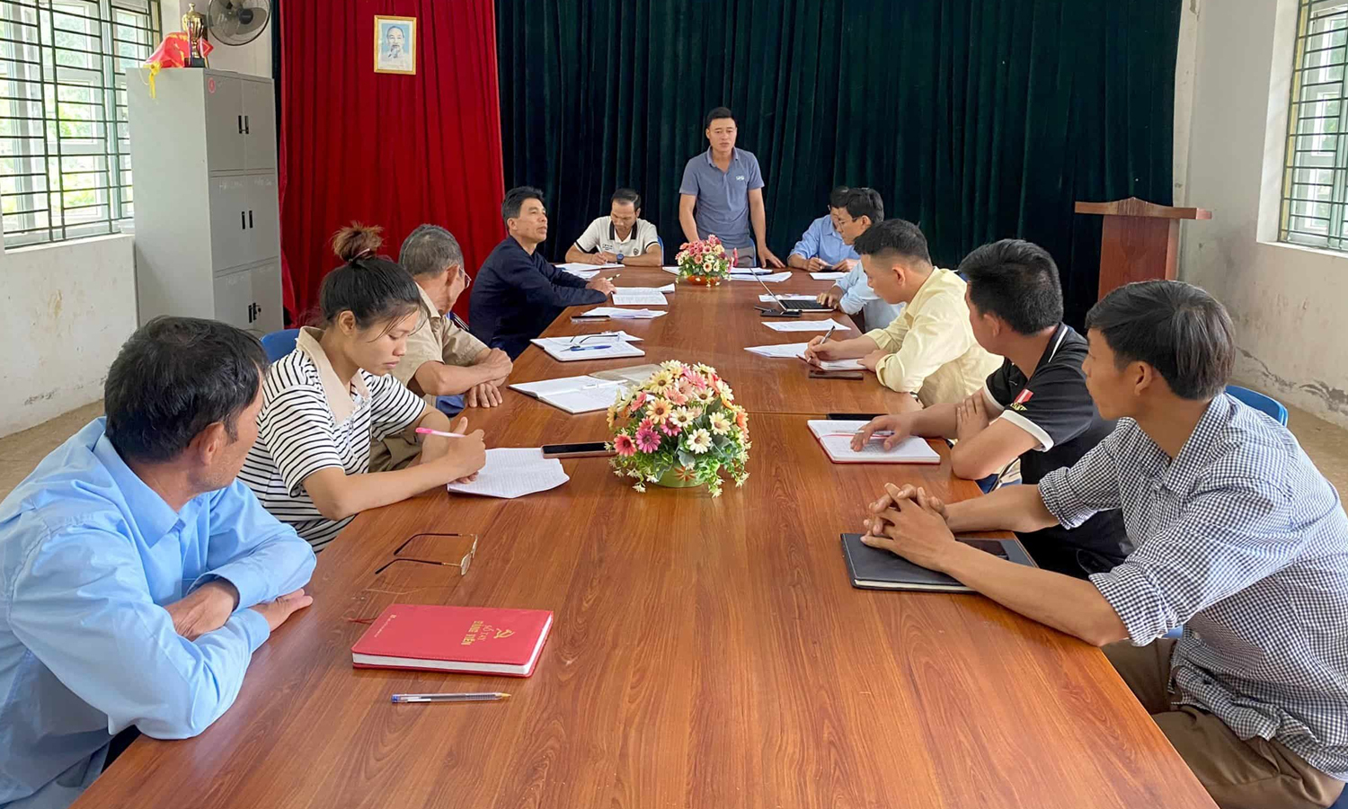 Hướng dẫn thành lập, sắp xếp tổ chức đảng ở thôn, tổ dân phố mới nhất - Ảnh 1