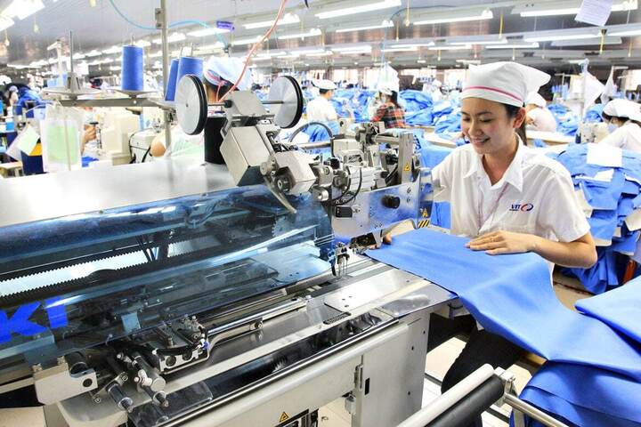 Thu nhập làm thêm giờ có bị tính thuế? - Ảnh 1