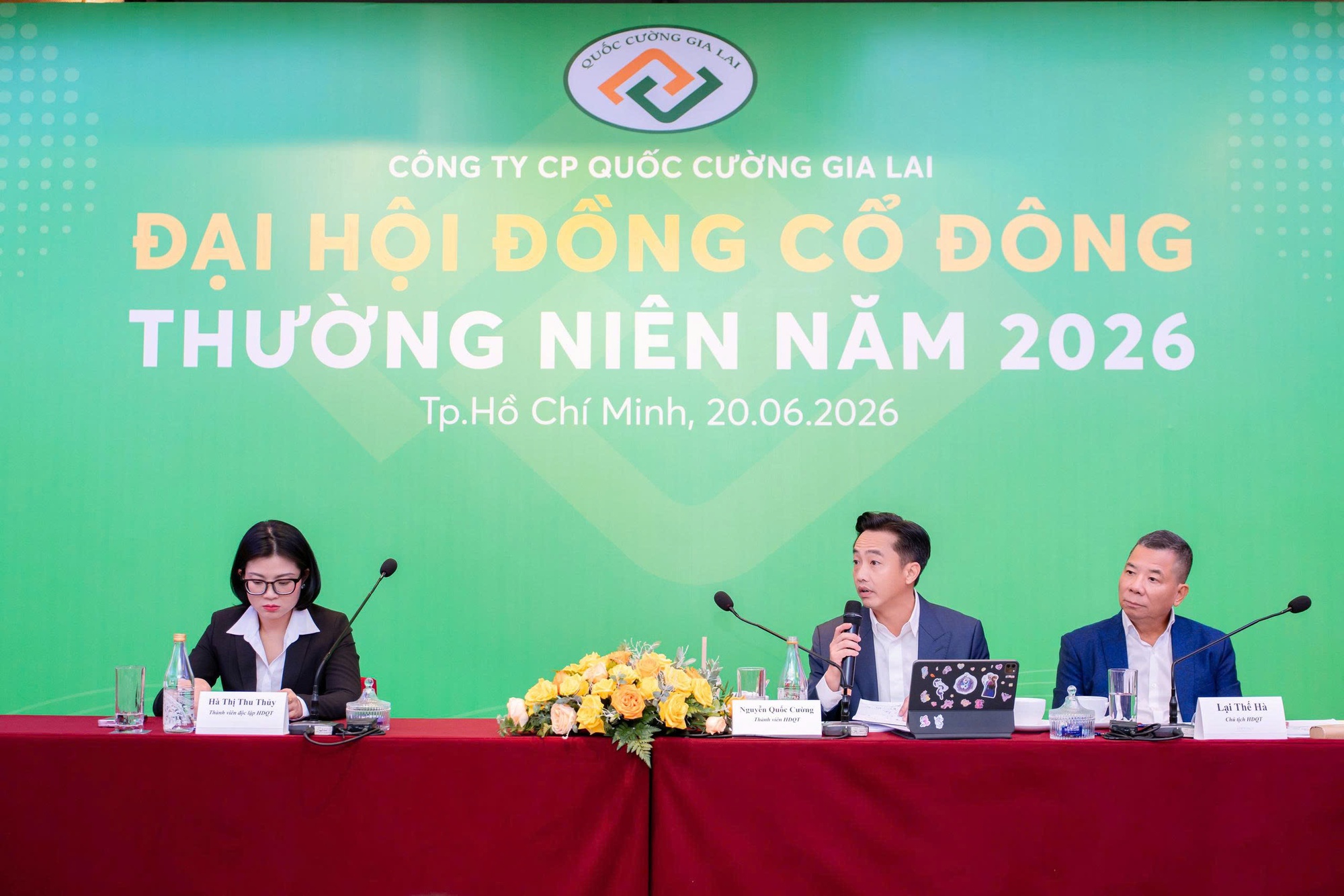 Ông Nguyễn Quốc Cường: Giá cổ phiếu QCG đang thấp hơn nhiều so với giá trị sổ sách - Ảnh 1