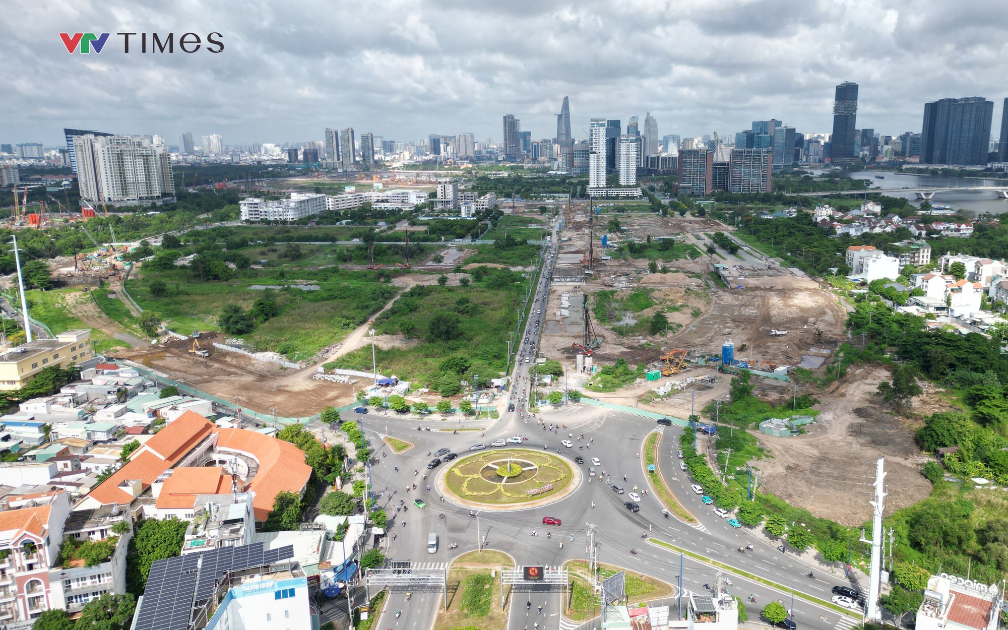 TP Hồ Chí Minh: Sau 12 năm, 4 tuyến đường Thủ Thiêm tăng tốc về đích