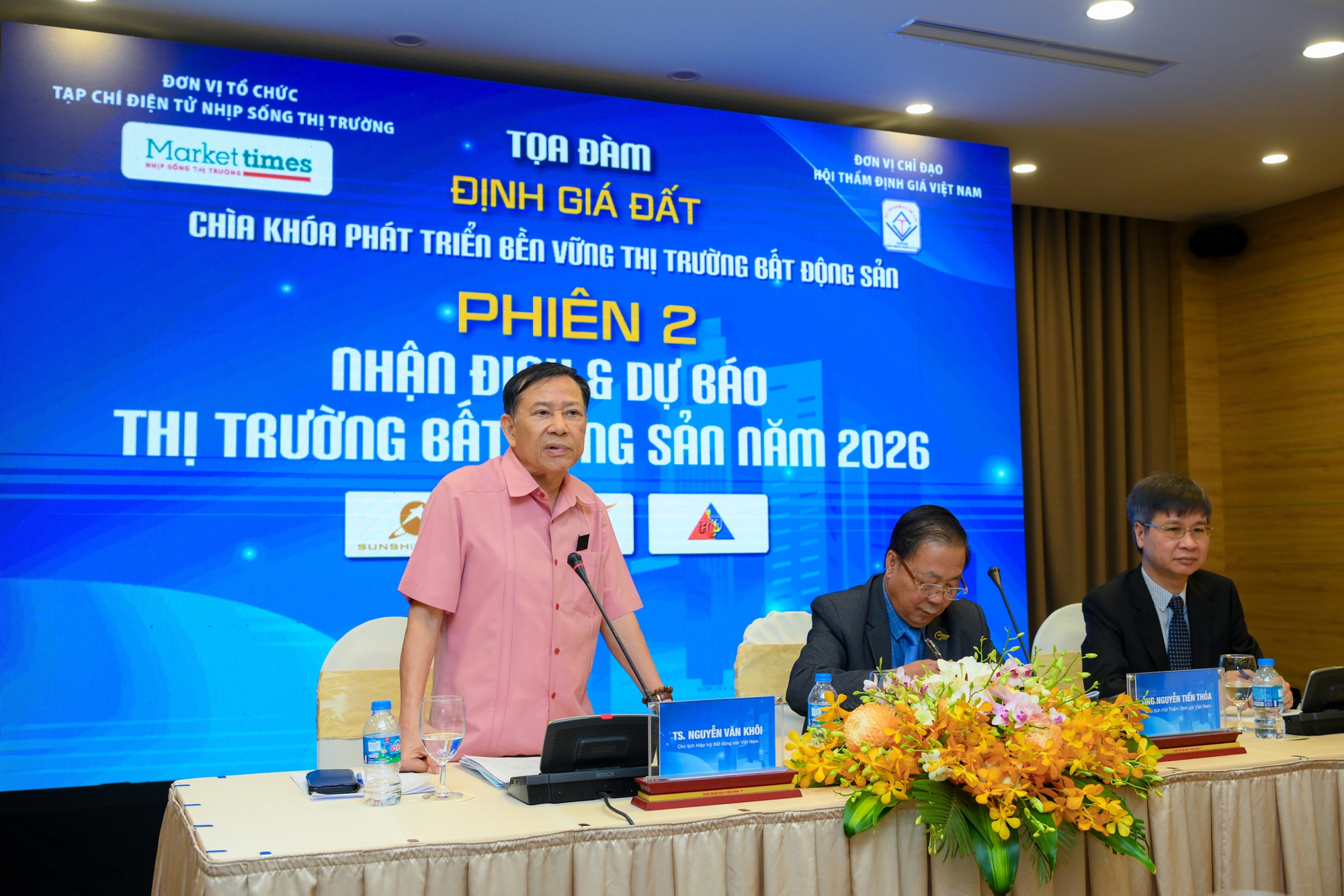 Giá nhà khó giảm sâu trên diện rộng, tuy nhiên một số dự án có thể xuất hiện những đợt "điều chỉnh mềm" - Ảnh 1