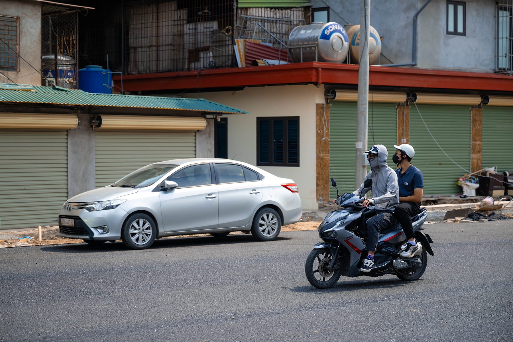 Hà Nội: Diện mạo bất ngờ trên tuyến vành đai 1 Hoàng Cầu - Voi Phục những ngày đầu tháng 6 - Ảnh 6