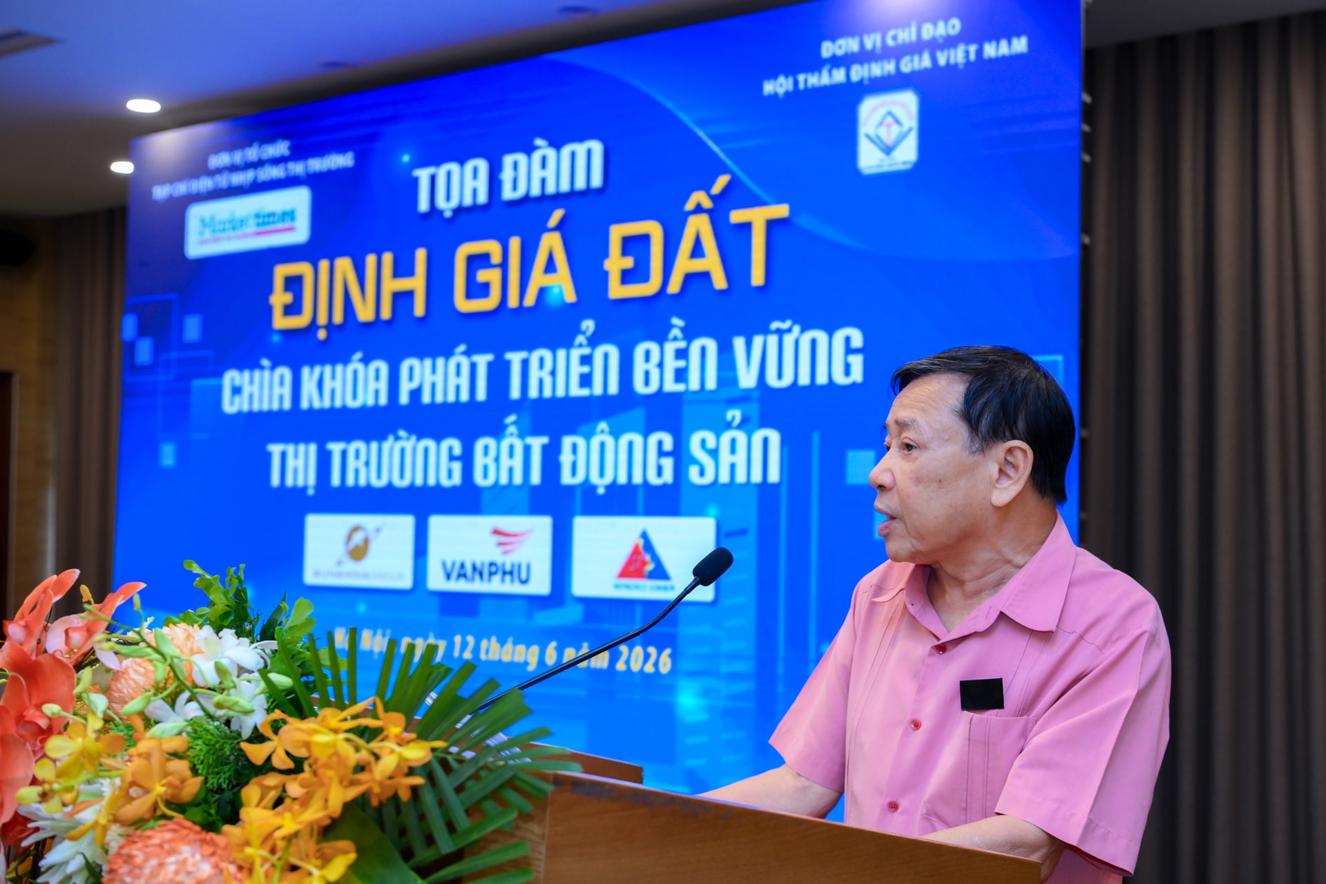 Chủ tịch VNREA: Định giá bất động sản đang là điểm nghẽn thể chế - Ảnh 1