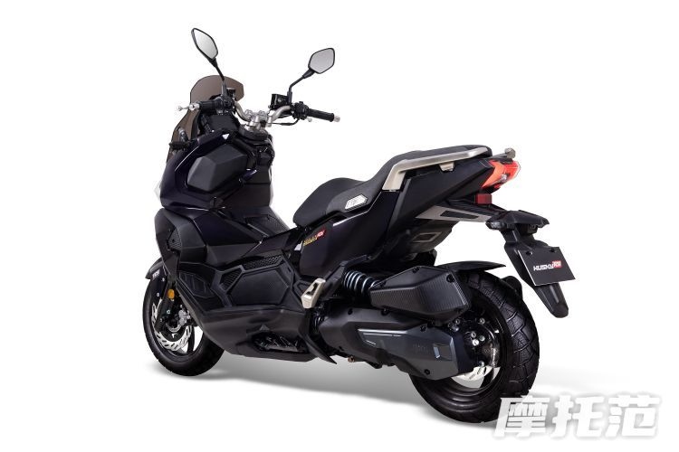Mẫu xe máy này của nhà SYM có thể được coi là “quái vật đường dài” 150cc với bình xăng 15,2L, chạy gần 800 km một bình - Ảnh 3