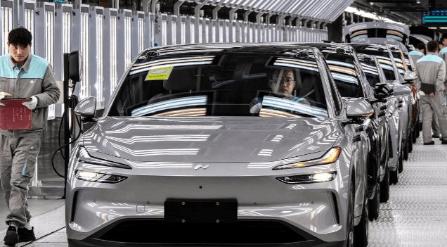 Cú sốc xe điện: Công ty làm robot hút bụi, điện thoại giá rẻ cũng mơ thành Tesla, 46 thương hiệu chỉ bán được chưa tới 1.000 xe/năm - Ảnh 1
