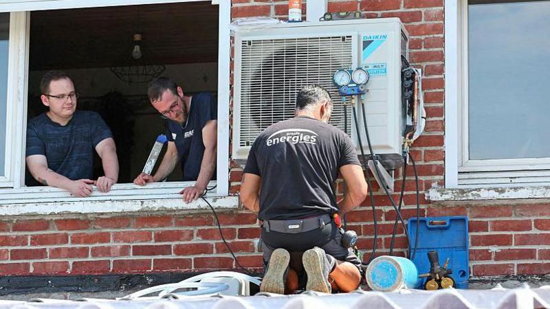 Vì sao nước Pháp giàu như vậy nhưng rất ít nhà có điều hòa? - Ảnh 1