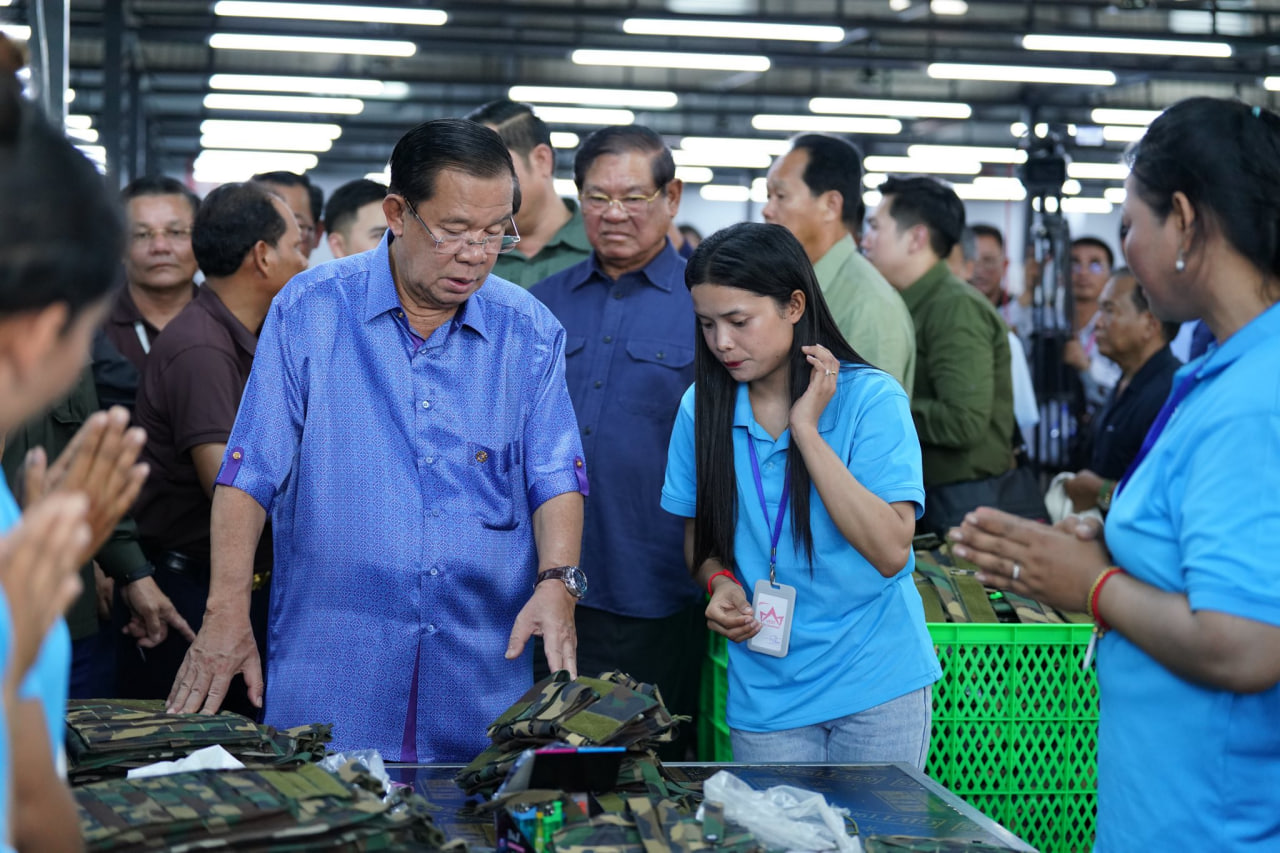 Campuchia phát triển công nghiệp quốc phòng nội địa: Ông Hun Sen nói 'để tự vệ', tương lai sẽ xuất khẩu - Ảnh 1