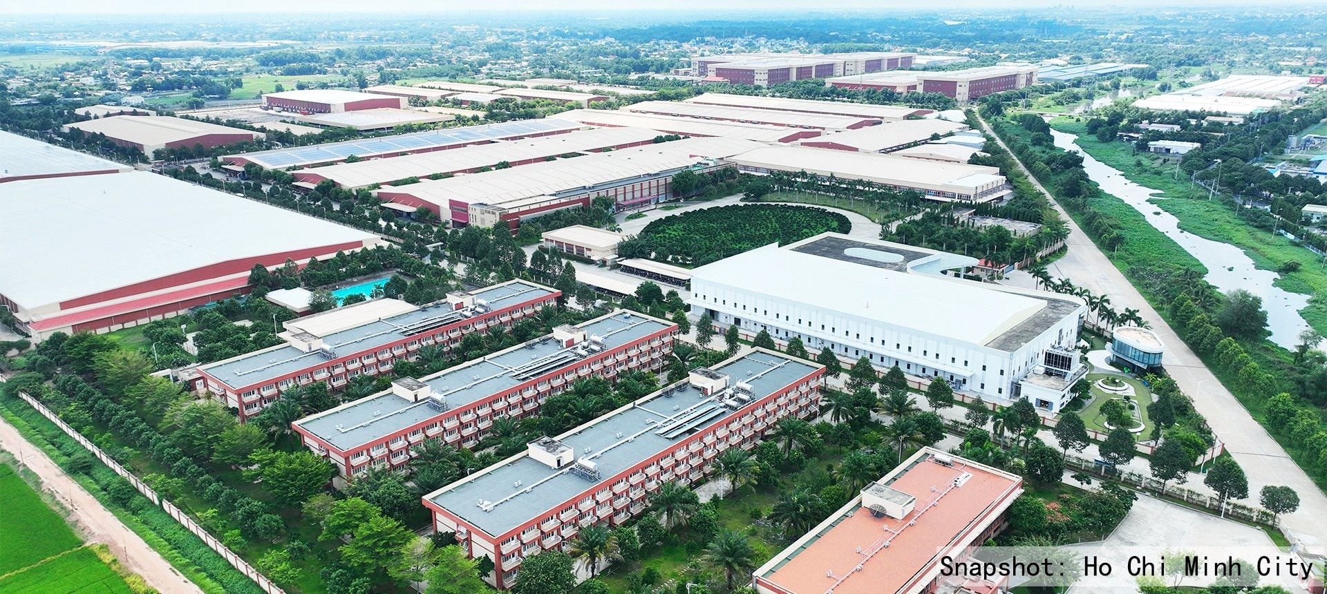 Đại gia Trung Quốc đầu tư 717 triệu USD tài sản, thuê gần 38.000 lao động tại Việt Nam để tạo ra những chiếc áo tiền triệu của Nike, Adidas, Uniqlo và Puma - Ảnh 1