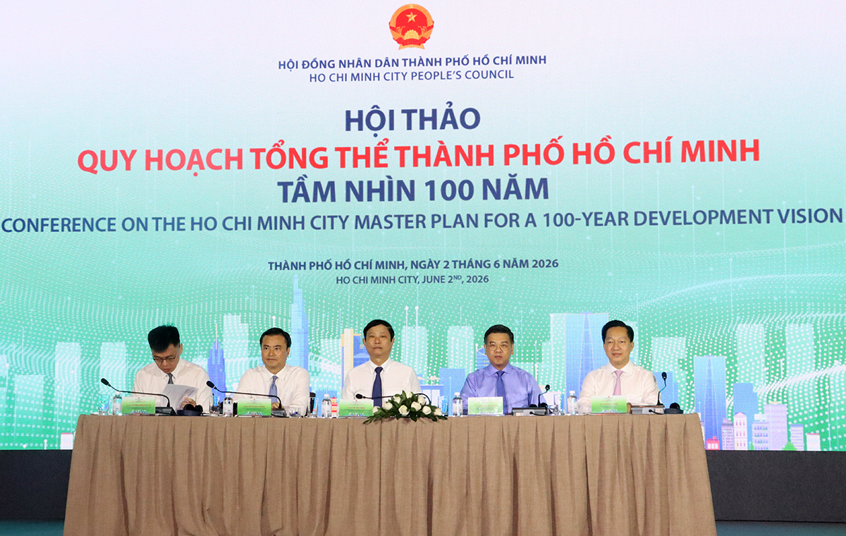 TP.HCM lấy ý kiến chuyên gia về quy hoạch siêu đô thị với tầm nhìn 100 năm - Ảnh 1