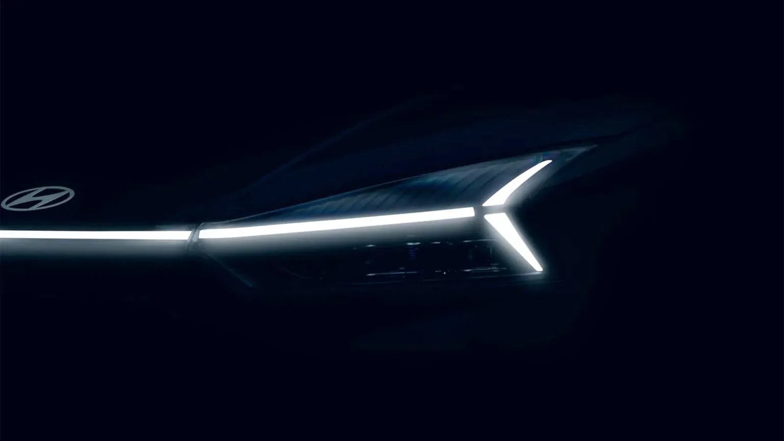 Hyundai i20 đời mới có ảnh chính thức đầu tiên: Đèn như Lamborghini, thiết kế sắc nét hơn hẳn, liệu có trở lại Việt Nam? - Ảnh 1