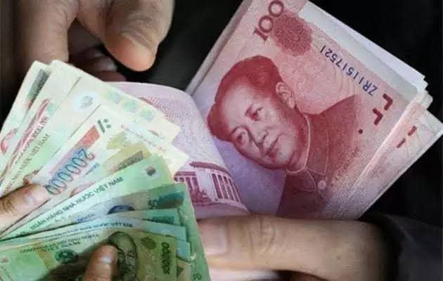 Hết cảnh người Việt phải đổi cả xấp ngoại tệ để đi du lịch tại nhiều nước - Ảnh 1