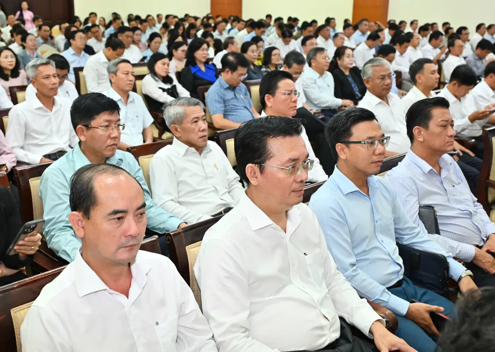 Chủ tịch UBND TPHCM Nguyễn Văn Được: Không chấp nhận chỗ không có tiền đầu tư, chỗ có vốn không tiêu được - Ảnh 3