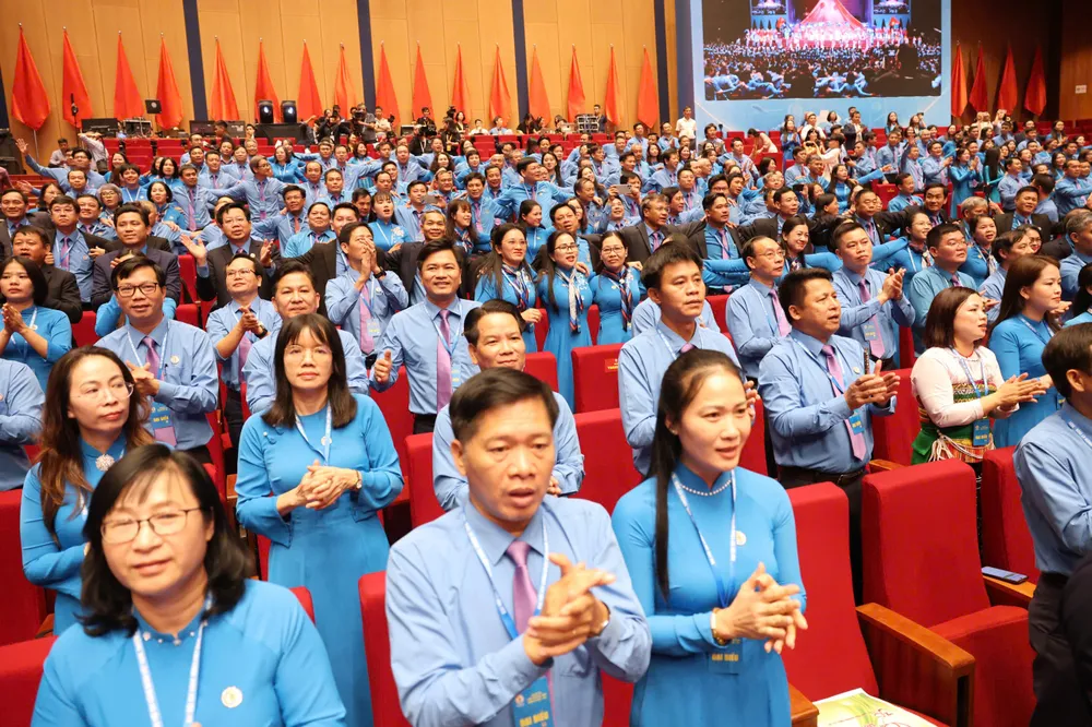 Đề xuất sớm hình thành chủ trương “lương đủ sống” thay thế lương tối thiểu - Ảnh 2