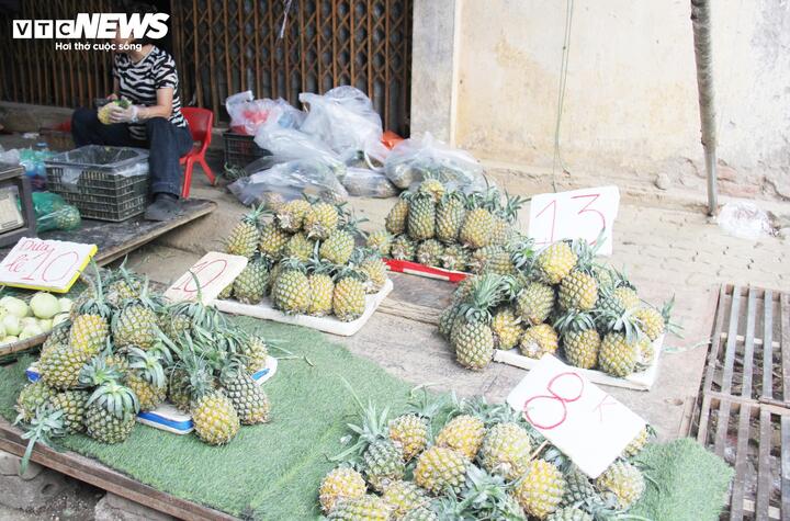 Dứa Thanh Hóa rẻ như cho, lên Hà Nội giá 25.000 đồng/kg - Ảnh 9