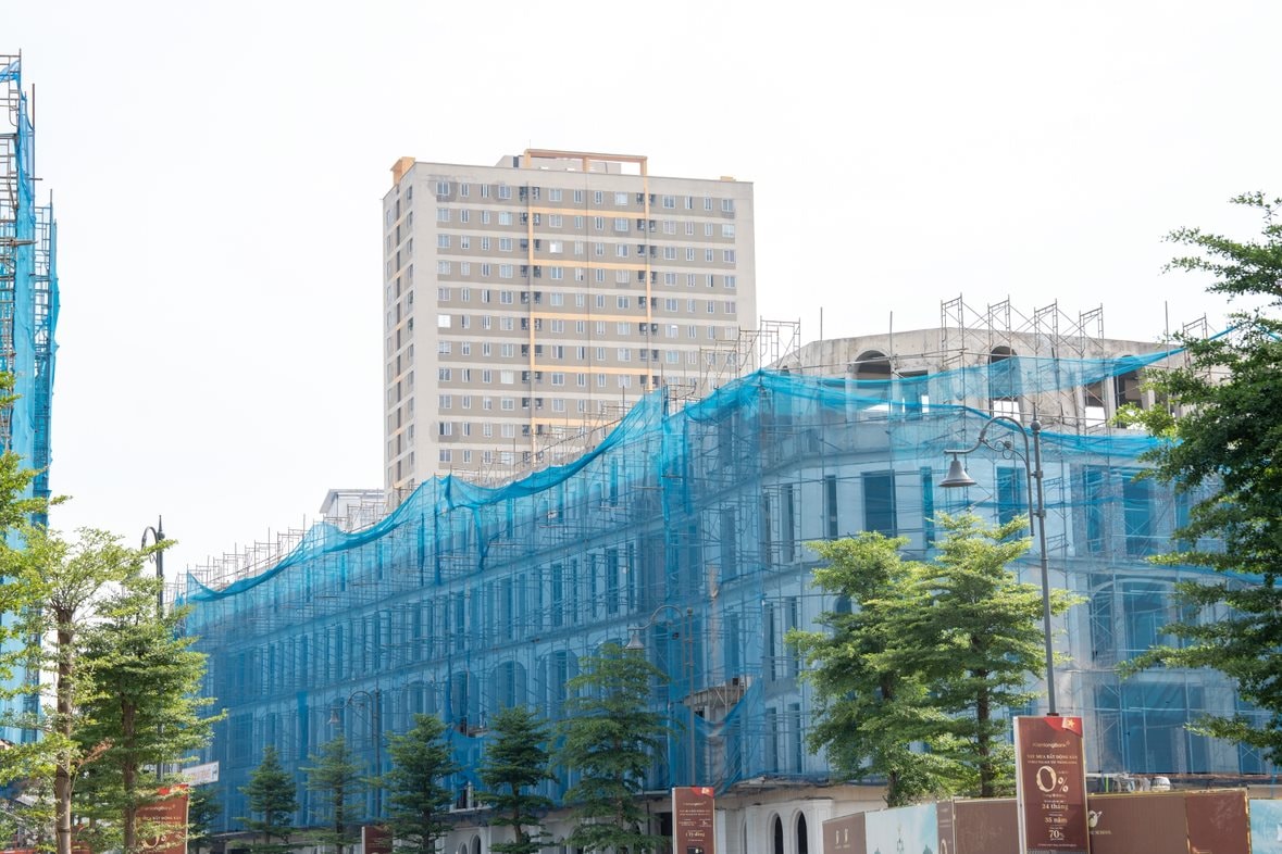 Dự án nhà phố hàng hiệu của Sunshine Group tăng tốc về đích, gần 1.300 căn đã cất nóc - Ảnh 6