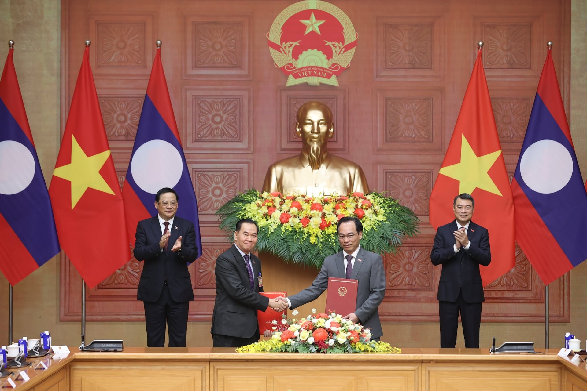 Việt Nam sẽ dạy một ngoại ngữ mới, mở trường đại học đầu tiên ở nước ngoài - Ảnh 2