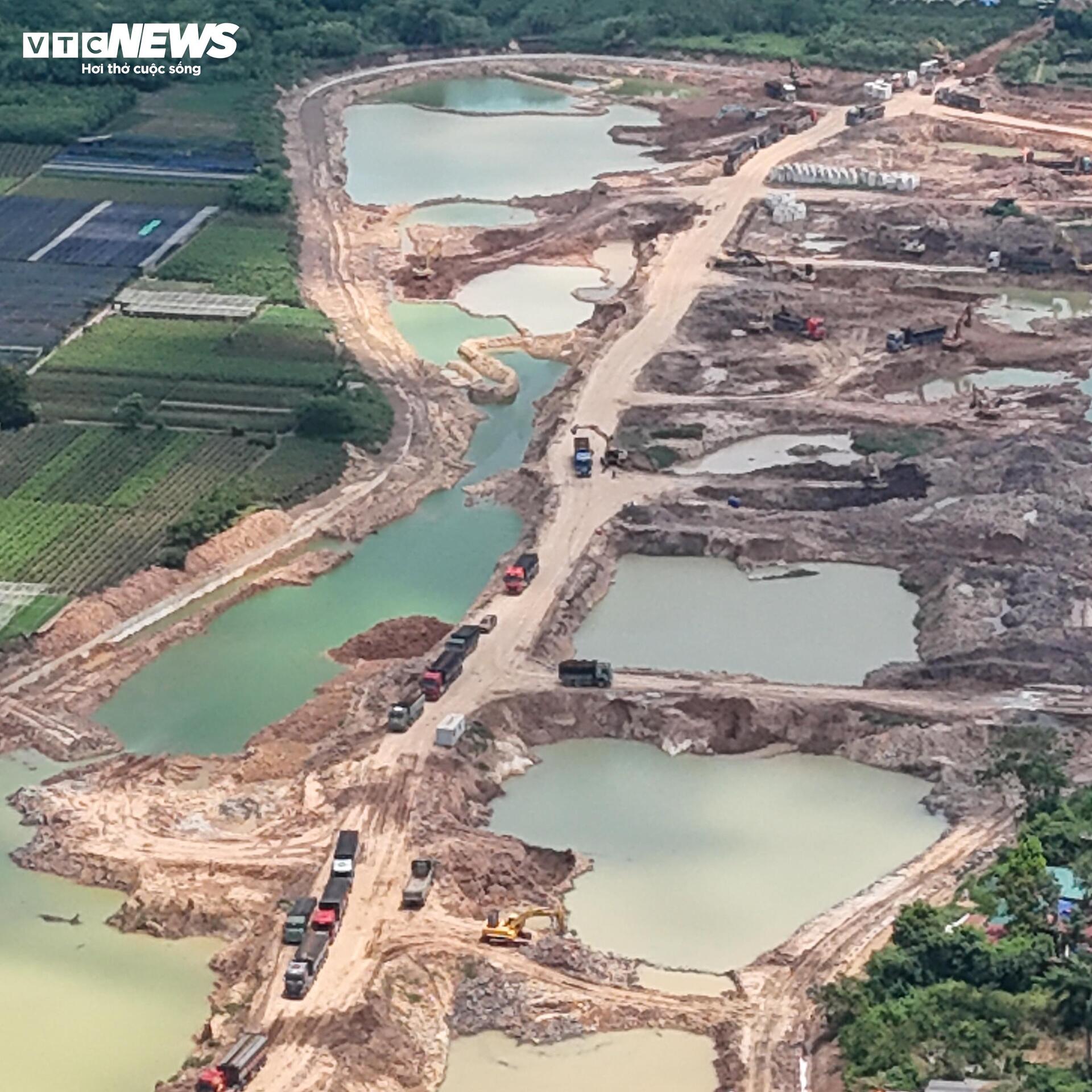 Loạt hồ điều hòa ở Hà Nội dần lộ diện trước mùa mưa - Ảnh 18