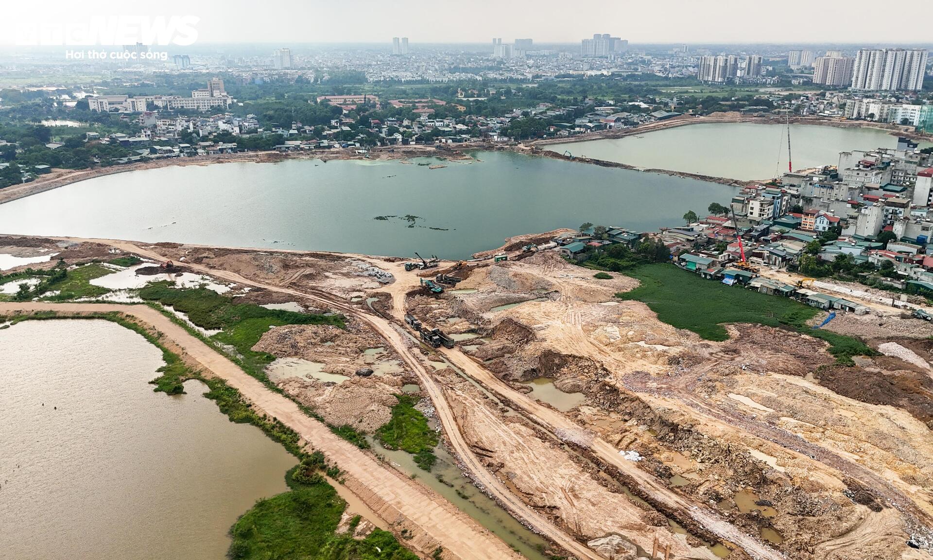 Loạt hồ điều hòa ở Hà Nội dần lộ diện trước mùa mưa - Ảnh 10