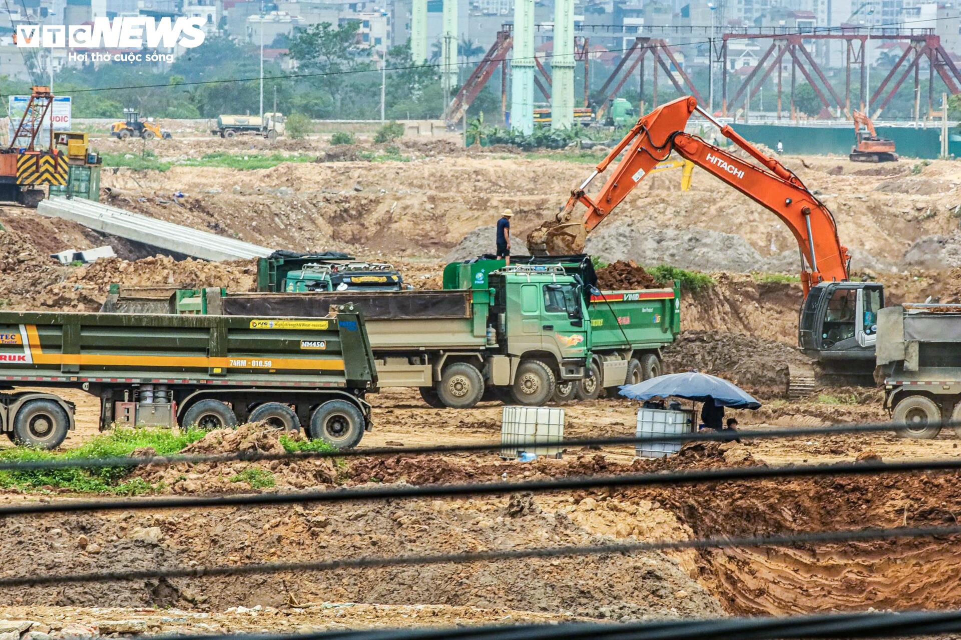Loạt hồ điều hòa ở Hà Nội dần lộ diện trước mùa mưa - Ảnh 14