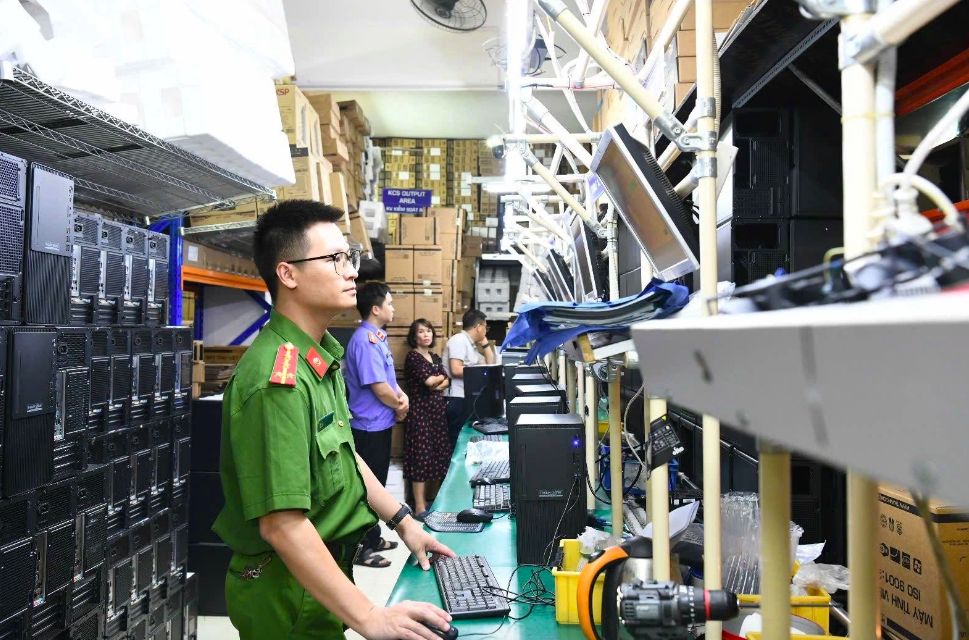 Bị công an kiểm tra liên quan vụ án cài 'win lậu', crack phần mềm, Máy tính Thánh Gióng lên tiếng - Ảnh 1