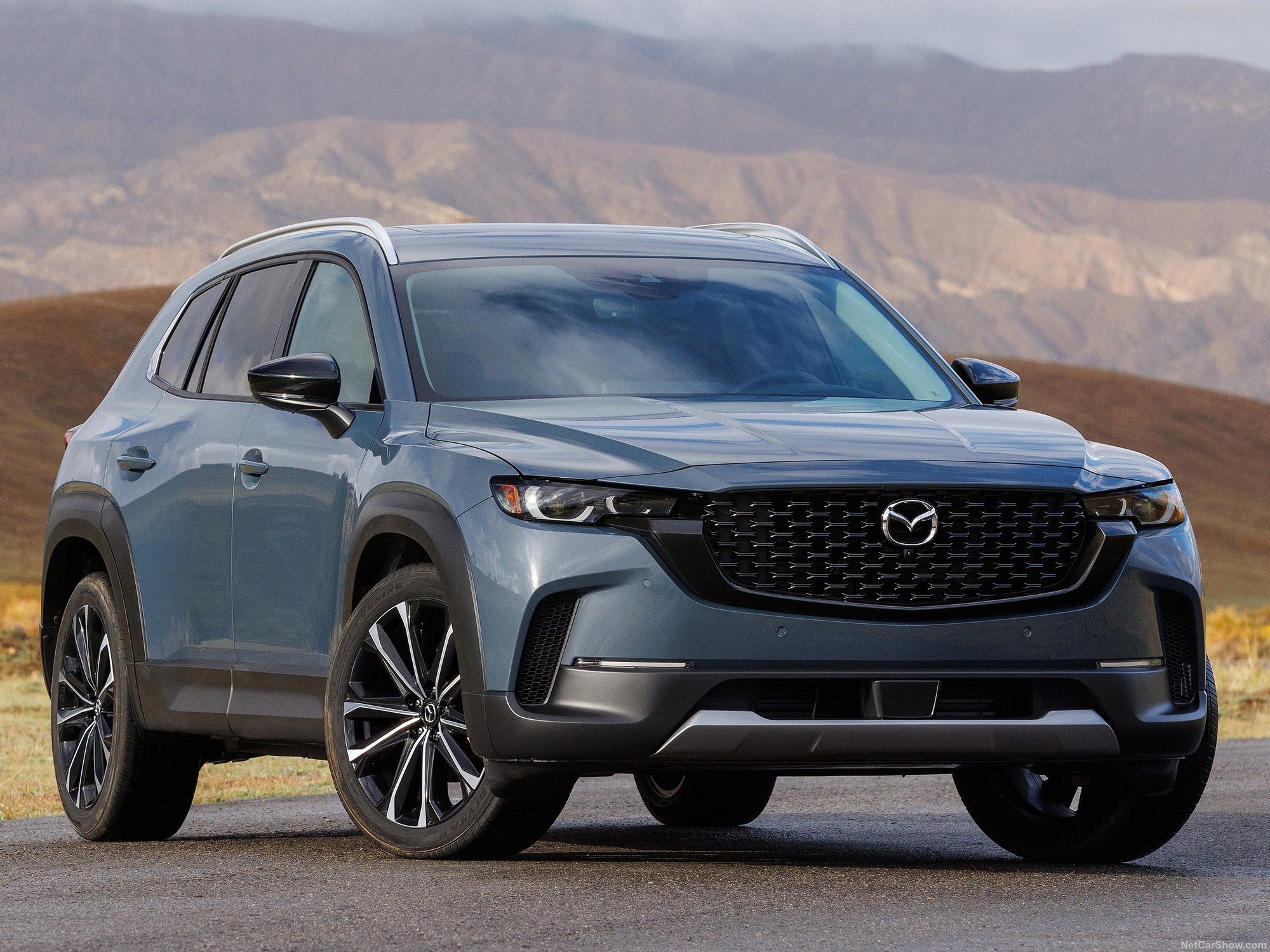Mazda CX-50 lần đầu lộ diện tại Việt Nam: Bản mâm lớn, có AWD, ADAS, cạnh tranh Forester - Ảnh 2