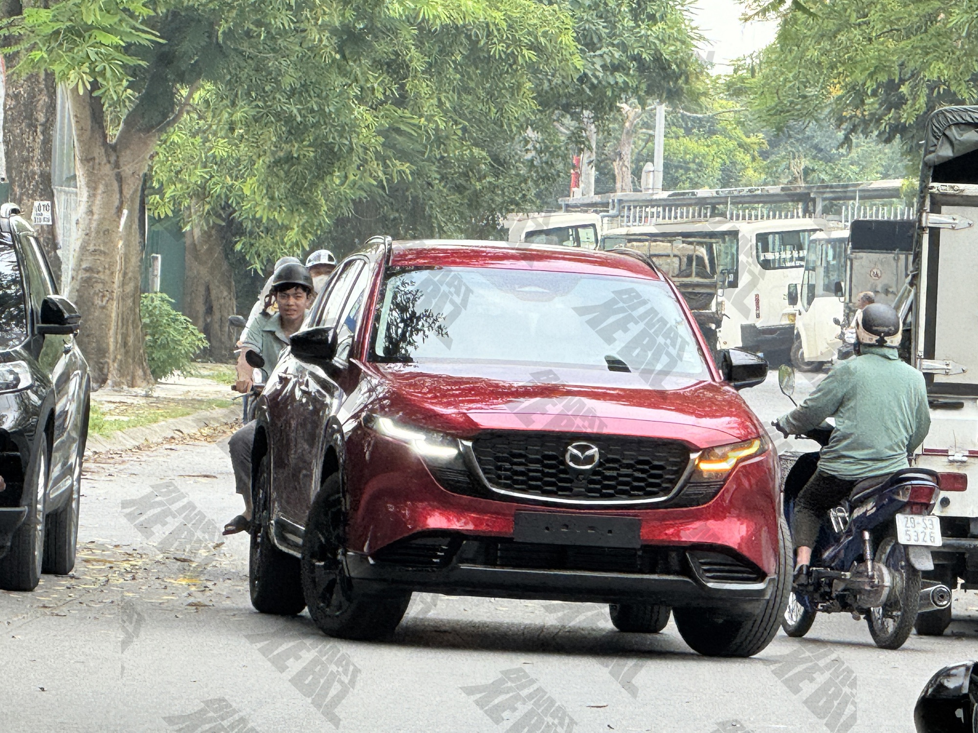 Mazda CX-5 dò đáy giá, chỉ còn 681 triệu đồng tại đại lý, 'phả hơi nóng' xuống cả nhóm Seltos, Xforce trước thềm ra mắt đời mới - Ảnh 3