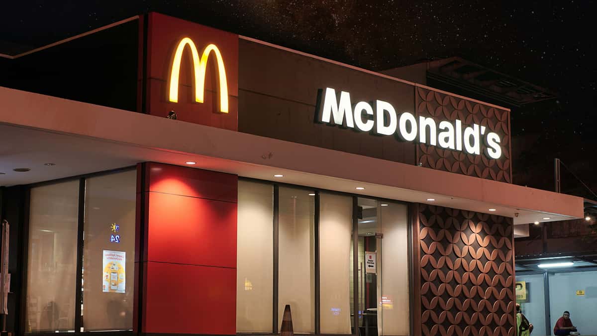 McDonald's thử AI nhận đơn không cần nhân viên, đã xử lý hơn 1 triệu lượt gọi món nhưng vẫn vấp phải tranh cãi - Ảnh 1