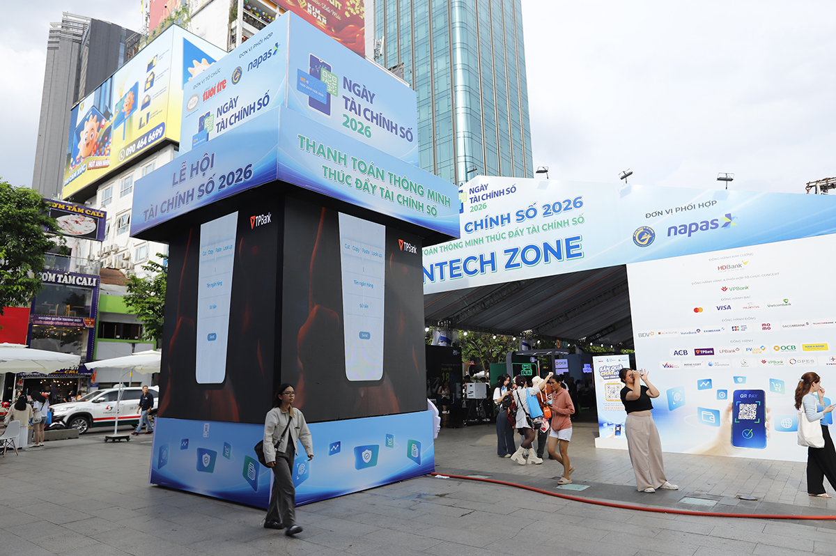 Khép lại sau 2 ngày, Ngày tài chính số 2026 thu hút 120.000 lượt người tham dự và hơn 20.000 tài khoản ngân hàng mới - Ảnh 4